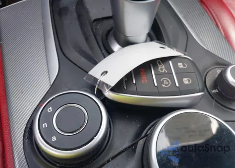 2018 Alfa Romeo Stelvio Ti Sport Awd из США, поврежденный, VIN ZASFAKNN3J7C15962